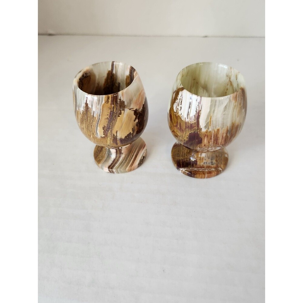 2 ONYX GLASSES 3" Tall Gorgeous Coloring!!
